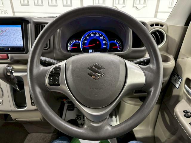 自ら操るハンドル！ドライバーの生命線です。お客様の目で実際にご確認ください。