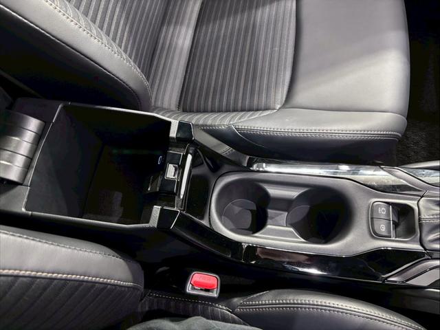 カローラツーリング ダブルバイビー　バックカメラ　ナビ　オートクルーズコントロール　レーンアシスト　衝突被害軽減システム　アルミホイール　オートマチックハイビーム　オートライト　ＬＥＤヘッドランプ　スマートキー　電動格納ミラー　ＣＶＴ（35枚目）