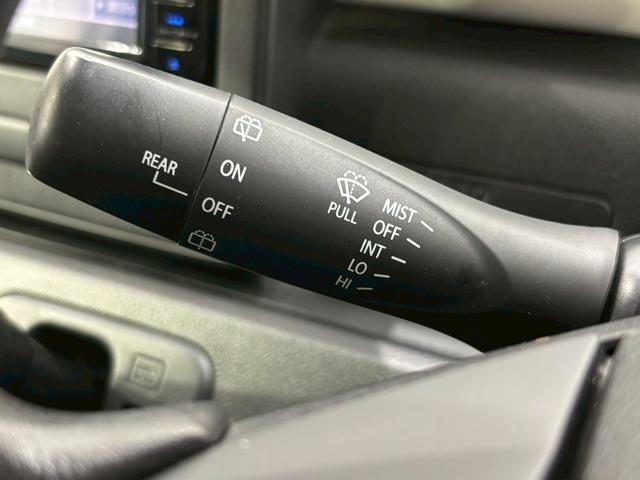 ワゴンＲ ハイブリッドＦＸ　４ＷＤ　全周囲カメラ　ナビ　ＴＶ　レーンアシスト　衝突被害軽減システム　オートライト　スマートキー　アイドリングストップ　電動格納ミラー　シートヒーター　ベンチシート　ＣＶＴ　盗難防止システム　ＡＢＳ（6枚目）