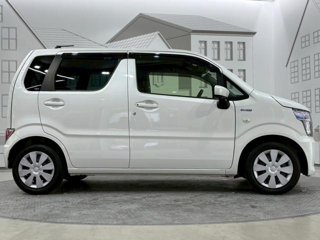 ワゴンＲ ハイブリッドＦＸ　４ＷＤ　全周囲カメラ　ナビ　ＴＶ　レーンアシスト　衝突被害軽減システム　オートライト　スマートキー　アイドリングストップ　電動格納ミラー　シートヒーター　ベンチシート　ＣＶＴ　盗難防止システム　ＡＢＳ（12枚目）