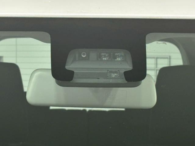 ワゴンＲ ハイブリッドＦＸ　４ＷＤ　全周囲カメラ　ナビ　ＴＶ　レーンアシスト　衝突被害軽減システム　オートライト　スマートキー　アイドリングストップ　電動格納ミラー　シートヒーター　ベンチシート　ＣＶＴ　盗難防止システム　ＡＢＳ（21枚目）