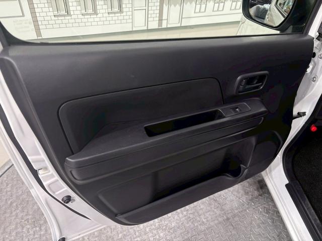 ワゴンＲ ハイブリッドＦＸ　４ＷＤ　全周囲カメラ　ナビ　ＴＶ　レーンアシスト　衝突被害軽減システム　オートライト　スマートキー　アイドリングストップ　電動格納ミラー　シートヒーター　ベンチシート　ＣＶＴ　盗難防止システム　ＡＢＳ（45枚目）