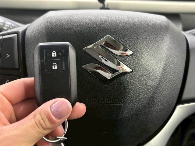 ワゴンＲ ハイブリッドＦＸ　４ＷＤ　全周囲カメラ　ナビ　ＴＶ　レーンアシスト　衝突被害軽減システム　オートライト　スマートキー　アイドリングストップ　電動格納ミラー　シートヒーター　ベンチシート　ＣＶＴ　盗難防止システム　ＡＢＳ（49枚目）