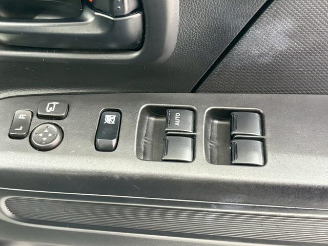 ワゴンＲ ハイブリッドＦＸ　４ＷＤ　全周囲カメラ　ナビ　ＴＶ　レーンアシスト　衝突被害軽減システム　オートライト　スマートキー　アイドリングストップ　電動格納ミラー　シートヒーター　ベンチシート　ＣＶＴ　盗難防止システム　ＡＢＳ（55枚目）