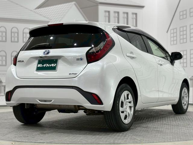 アクア Ｘ　４ＷＤ　ＥＴＣ　ナビ　オートクルーズコントロール　レーンアシスト　衝突被害軽減システム　オートマチックハイビーム　オートライト　ＬＥＤヘッドランプ　スマートキー　電動格納ミラー　１００Ｖ電源　ＣＶＴ（15枚目）