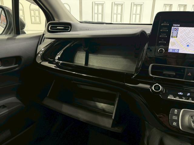 アクア Ｘ　４ＷＤ　ＥＴＣ　ナビ　オートクルーズコントロール　レーンアシスト　衝突被害軽減システム　オートマチックハイビーム　オートライト　ＬＥＤヘッドランプ　スマートキー　電動格納ミラー　１００Ｖ電源　ＣＶＴ（41枚目）