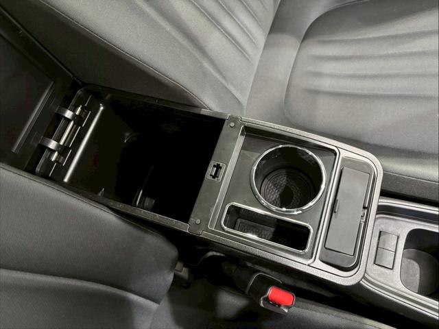 アクア Ｘ　４ＷＤ　ＥＴＣ　ナビ　オートクルーズコントロール　レーンアシスト　衝突被害軽減システム　オートマチックハイビーム　オートライト　ＬＥＤヘッドランプ　スマートキー　電動格納ミラー　１００Ｖ電源　ＣＶＴ（49枚目）