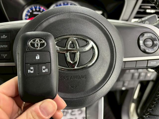 ルーミー カスタムＧ　ドライブレコーダー　バックカメラ　ナビ　ＴＶ　両側電動スライドドア　クリアランスソナー　オートクルーズコントロール　衝突被害軽減システム　アルミホイール　オートライト　ＬＥＤヘッドランプ　スマートキー（10枚目）