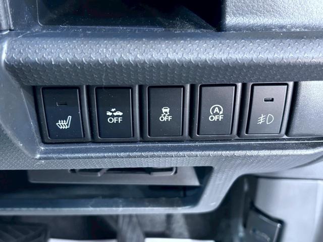 フレアクロスオーバー ＸＳ　ＥＴＣ　バックカメラ　ナビ　ＴＶ　衝突被害軽減システム　オートライト　ＨＩＤ　スマートキー　アイドリングストップ　電動格納ミラー　シートヒーター　ベンチシート　ＣＶＴ　ＡＢＳ　ＥＳＣ　ＣＤ　ＤＶＤ再生（8枚目）