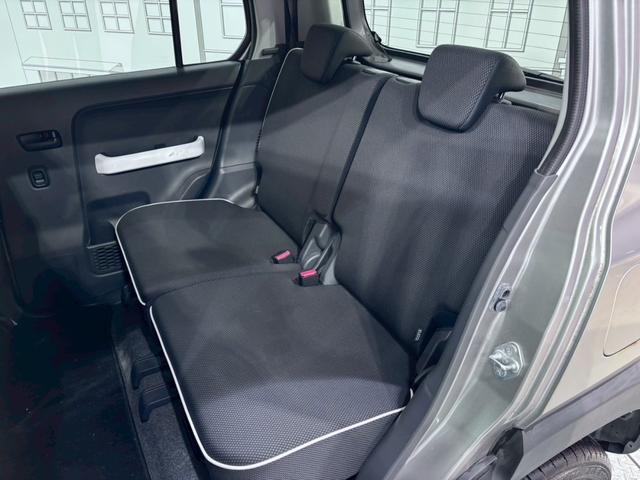 フレアクロスオーバー ＸＳ　ＥＴＣ　バックカメラ　ナビ　ＴＶ　衝突被害軽減システム　オートライト　ＨＩＤ　スマートキー　アイドリングストップ　電動格納ミラー　シートヒーター　ベンチシート　ＣＶＴ　ＡＢＳ　ＥＳＣ　ＣＤ　ＤＶＤ再生（41枚目）