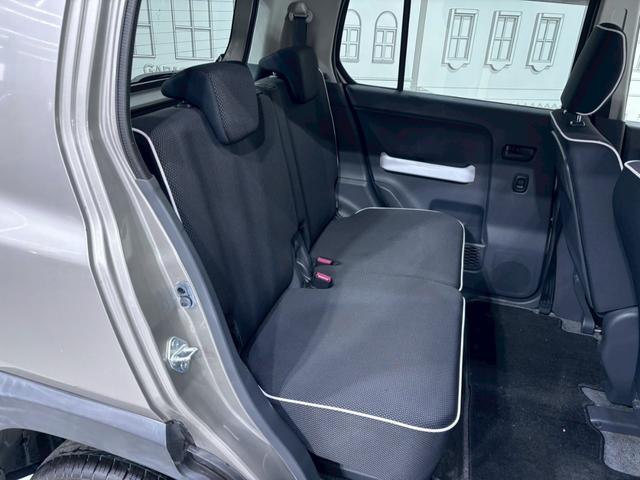 フレアクロスオーバー ＸＳ　ＥＴＣ　バックカメラ　ナビ　ＴＶ　衝突被害軽減システム　オートライト　ＨＩＤ　スマートキー　アイドリングストップ　電動格納ミラー　シートヒーター　ベンチシート　ＣＶＴ　ＡＢＳ　ＥＳＣ　ＣＤ　ＤＶＤ再生（43枚目）