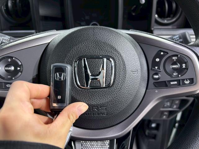 Ｎ－ＶＡＮ ファン・ターボ　ＣＶＴ　衝突被害軽減システム　クリアランスソナー　オートクルーズコントロール　レーンアシスト　バックカメラ　両側スライドドア　スマートキー　アイドリングストップ　電動格納ミラー　オートライト（47枚目）