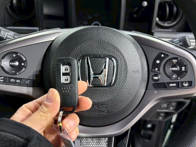 Ｎ－ＶＡＮ ファン・ターボ　ＣＶＴ　衝突被害軽減システム　クリアランスソナー　オートクルーズコントロール　レーンアシスト　バックカメラ　両側スライドドア　スマートキー　アイドリングストップ　電動格納ミラー　オートライト（48枚目）