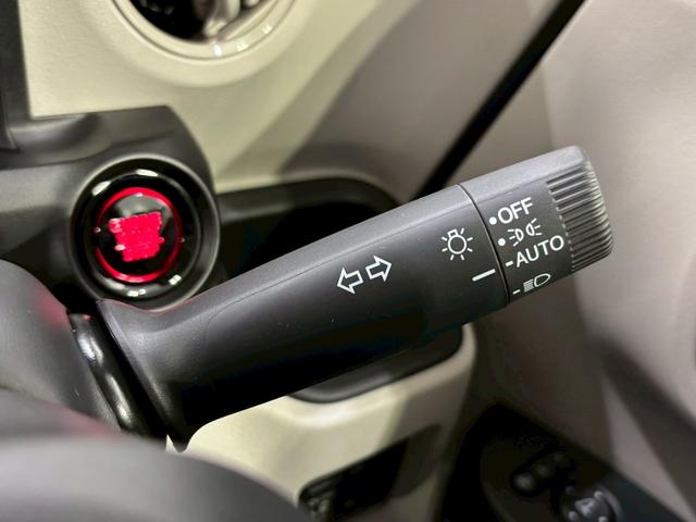 N-BOX ベースグレード 4WD バックカメラ 両側スライド・片側電動 クリアランスソナー オートクルーズコントロール レーンアシスト 衝突被害軽減システム オートライト LEDヘッドランプ スマートキー アイドリングストップ(10枚目)