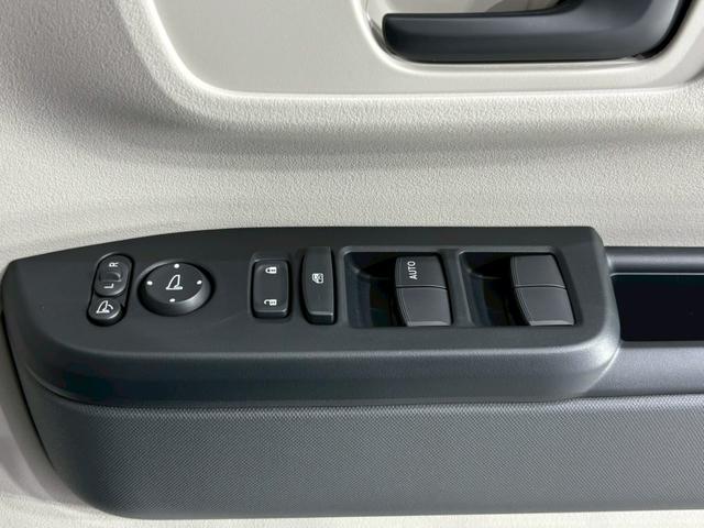 N-BOX ベースグレード 4WD バックカメラ 両側スライド・片側電動 クリアランスソナー オートクルーズコントロール レーンアシスト 衝突被害軽減システム オートライト LEDヘッドランプ スマートキー アイドリングストップ(11枚目)