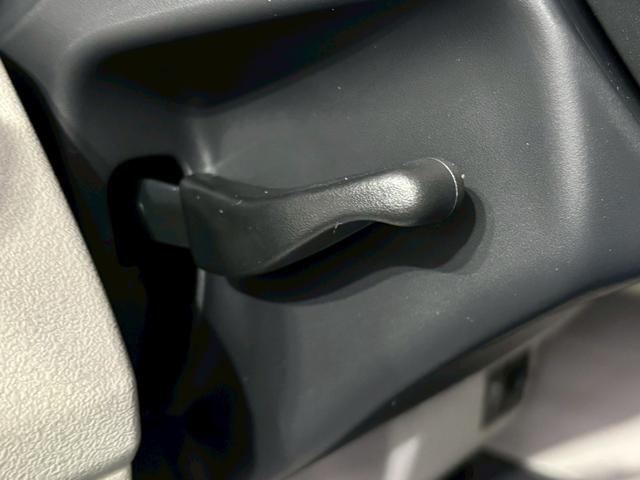 N-BOX ベースグレード 4WD バックカメラ 両側スライド・片側電動 クリアランスソナー オートクルーズコントロール レーンアシスト 衝突被害軽減システム オートライト LEDヘッドランプ スマートキー アイドリングストップ(29枚目)