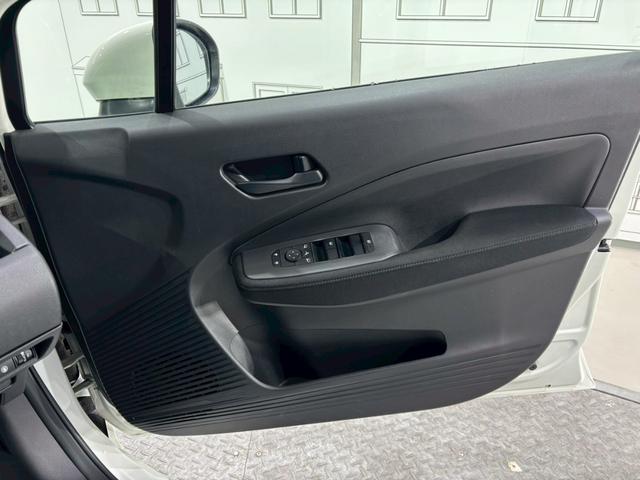 ご覧いただきありがとうございます♪気になったお車がありましたらお気軽にお電話をください♪