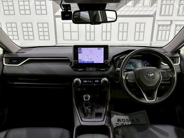 ＲＡＶ４ Ｇ　４ＷＤ　ドライブレコーダー　ＥＴＣ　全周囲カメラ　クリアランスソナー　オートクルーズコントロール　レーンアシスト　パワーシート　衝突被害軽減システム　ナビ　オートマチックハイビーム　オートライト（2枚目）