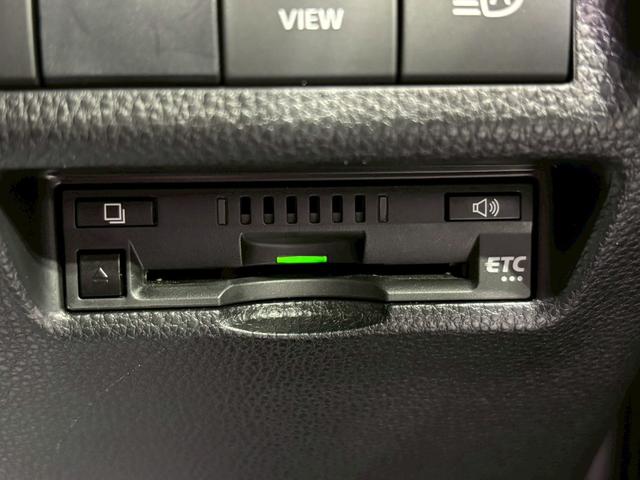 ＲＡＶ４ Ｇ　４ＷＤ　ドライブレコーダー　ＥＴＣ　全周囲カメラ　クリアランスソナー　オートクルーズコントロール　レーンアシスト　パワーシート　衝突被害軽減システム　ナビ　オートマチックハイビーム　オートライト（9枚目）
