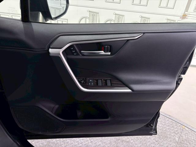 ＲＡＶ４ Ｇ　４ＷＤ　ドライブレコーダー　ＥＴＣ　全周囲カメラ　クリアランスソナー　オートクルーズコントロール　レーンアシスト　パワーシート　衝突被害軽減システム　ナビ　オートマチックハイビーム　オートライト（63枚目）