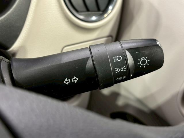 デイズ J キーレスエントリー 電動格納ミラー ベンチシート CVT ABS CD ミュージックプレイヤー接続可 衝突安全ボディ エアコン パワーステアリング パワーウィンドウ(7枚目)