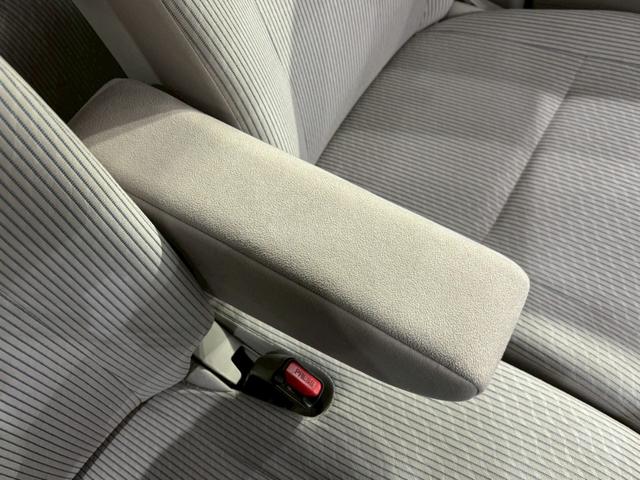 デイズ J キーレスエントリー 電動格納ミラー ベンチシート CVT ABS CD ミュージックプレイヤー接続可 衝突安全ボディ エアコン パワーステアリング パワーウィンドウ(31枚目)