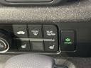 ベースグレード　４ＷＤ　バックカメラ　両側スライド・片側電動　クリアランスソナー　オートクルーズコントロール　レーンアシスト　衝突被害軽減システム　オートライト　ＬＥＤヘッドランプ　スマートキー　アイドリングストップ（32枚目）