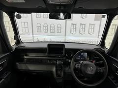 毎回座るフロントシート。運転席は必ず使用する部分ですので、座り心地が重要です！ 2