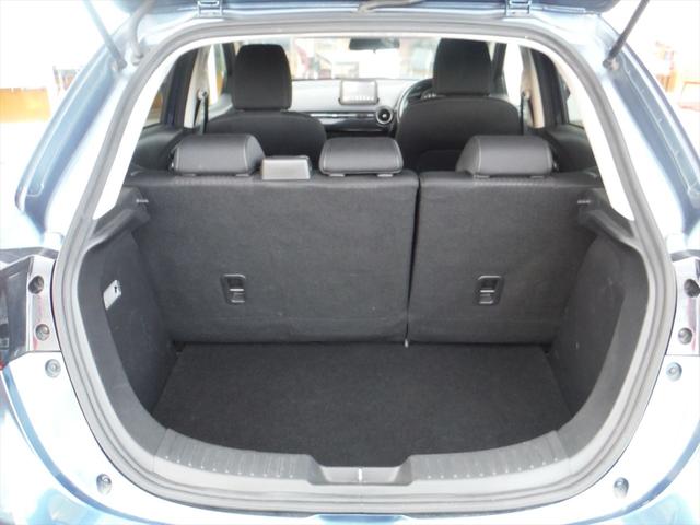 13S 4WD!禁煙!スマートシティブレーキサポート!メーカーナビ!BSM!パーキングセンサー!Bluetooth!USB!アドバンストキー!プッシュスタート!ETC!アイドリングストップ!スポーツモード!(15枚目)