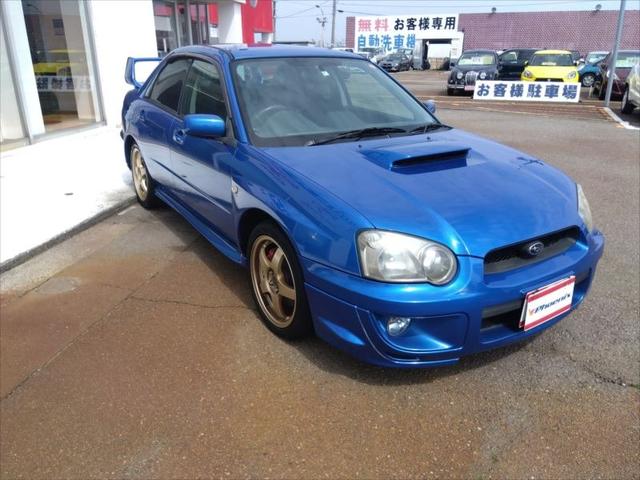 ＷＲＸ　ＷＲ－リミテッド　２００４☆外装状態良好☆　☆修復歴無し☆５速ＭＴ☆走行５．１万Ｋｍ☆ターボタイマー☆三連メーター☆セミバケシート☆キセノンヘッドライト☆サヴウーファー☆タワーバーー☆大型リアスポイラー☆(4枚目)