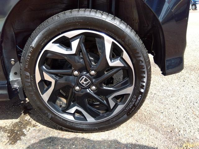 Ｎ－ＢＯＸカスタム Ｇ・Ｌターボホンダセンシング☆４ＷＤ☆純正８インチナビ☆　☆ツートンカラー☆純正８インチナビ☆フルセグＴＶ☆ＢＴ接続☆Ｂカメラ☆フリップダウンモニター☆ホンダセンシング☆レーダークルーズ☆両側電動ドア☆半革シート☆ＥＴＣ☆ドラレコ☆スマートキー☆プッシュＳ☆（13枚目）