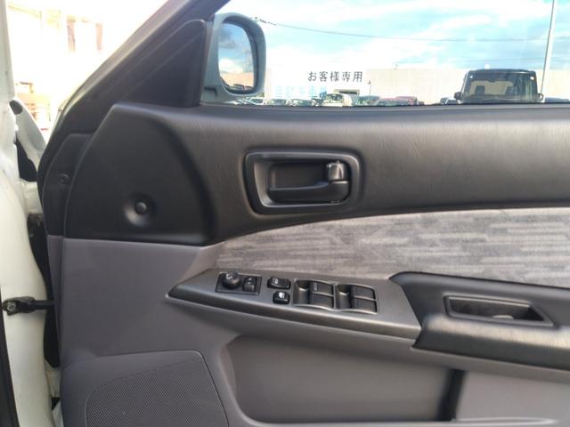 当社の展示車に走行距離や修復歴の虚偽は一切ありません◆距離が正確か確認する走行検索システムと厳正な基準を持つ第三者機関のＡＩＳ検査を全ての展示車で行い、基準クリアの厳選中古車のみをご提供しております◆