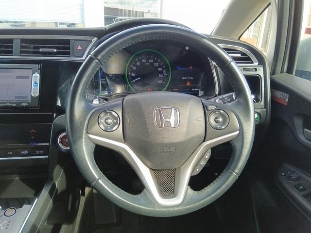 ☆☆自動車保険もフェニックスにお任せ下さい！☆☆保険のお見積もりはもちろん無料！！更新・内容変更・乗り換え手続き大歓迎です♪♪専任スタッフとお気軽に保険のお話してみませんか？？気になる方はスタッフ迄