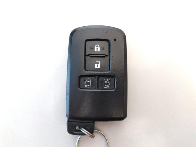 シエンタ Ｇ　☆修復歴無し☆ナビ☆ＴＶ☆バックカメラ☆フリップダウンモニター☆両側電動ドア☆ＥＴＣ☆スマートキー☆プッシュスタート☆革巻きハンドル☆トヨタセーフティセンス☆ドライブレコーダー☆ウィンカードアミラー（8枚目）