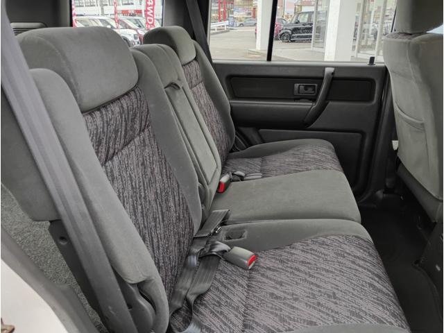 ビッグホーン ＸＳプレジール　ロング☆４ＷＤ☆禁煙☆修復歴無☆　☆ディーゼル☆ポータブルオーディオ☆ＴＶ☆バックカメラ☆ＥＴＣ☆サイドステップ☆背面タイヤ☆走行９．３万Ｋｍ☆修復歴無☆車検８年１２月☆（7枚目）