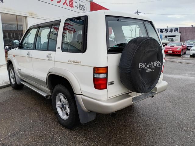 ビッグホーン ＸＳプレジール　ロング☆４ＷＤ☆禁煙☆修復歴無☆　☆ディーゼル☆ポータブルオーディオ☆ＴＶ☆バックカメラ☆ＥＴＣ☆サイドステップ☆背面タイヤ☆走行９．３万Ｋｍ☆修復歴無☆車検８年１２月☆（15枚目）