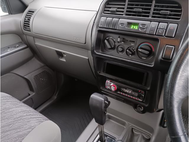 ビッグホーン ＸＳプレジール　ロング☆４ＷＤ☆禁煙☆修復歴無☆　☆ディーゼル☆ポータブルオーディオ☆ＴＶ☆バックカメラ☆ＥＴＣ☆サイドステップ☆背面タイヤ☆走行９．３万Ｋｍ☆修復歴無☆車検８年１２月☆（25枚目）