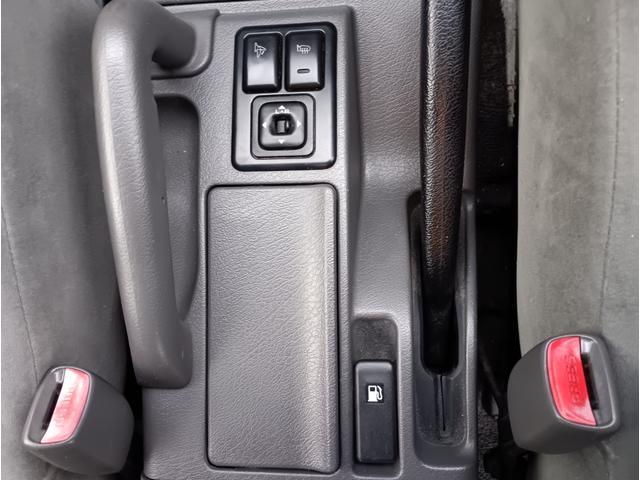 ビッグホーン ＸＳプレジール　ロング☆４ＷＤ☆禁煙☆修復歴無☆　☆ディーゼル☆ポータブルオーディオ☆ＴＶ☆バックカメラ☆ＥＴＣ☆サイドステップ☆背面タイヤ☆走行９．３万Ｋｍ☆修復歴無☆車検８年１２月☆（30枚目）