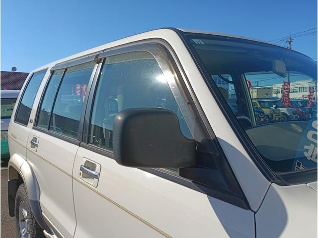 ビッグホーン ＸＳプレジール　ロング☆４ＷＤ☆禁煙☆修復歴無☆　☆ディーゼル☆ポータブルオーディオ☆ＴＶ☆バックカメラ☆ＥＴＣ☆サイドステップ☆背面タイヤ☆走行９．３万Ｋｍ☆修復歴無☆車検８年１２月☆（48枚目）