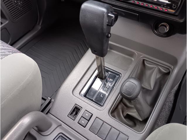 ビッグホーン ＸＳプレジール　ロング☆４ＷＤ☆禁煙☆修復歴無☆　☆ディーゼル☆ポータブルオーディオ☆ＴＶ☆バックカメラ☆ＥＴＣ☆サイドステップ☆背面タイヤ☆走行９．３万Ｋｍ☆修復歴無☆車検８年１２月☆（77枚目）