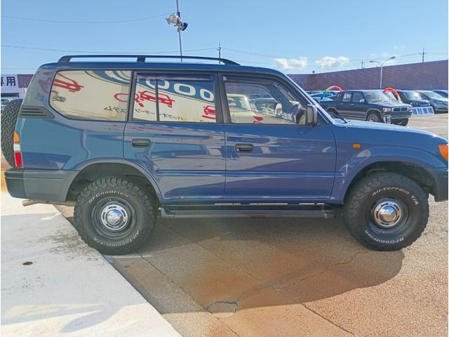 ランドクルーザープラド TX パッケージIII☆4WD☆禁煙☆修復歴無☆ ☆ムーンルーフ動作確認済☆ヴィンテージレザー調シートカバー☆ETC☆ルーフレール☆社外グリル&ヘッドライト☆DEANクロスカントリー&BFグッドリッチホワイトレター☆(11枚目)