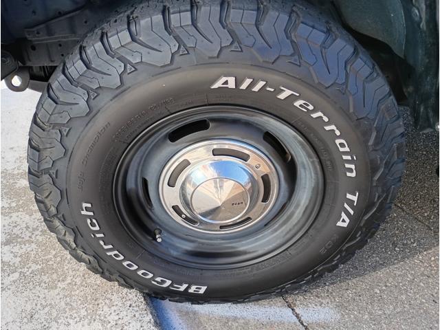 ランドクルーザープラド TX パッケージIII☆4WD☆禁煙☆修復歴無☆ ☆ムーンルーフ動作確認済☆ヴィンテージレザー調シートカバー☆ETC☆ルーフレール☆社外グリル&ヘッドライト☆DEANクロスカントリー&BFグッドリッチホワイトレター☆(16枚目)