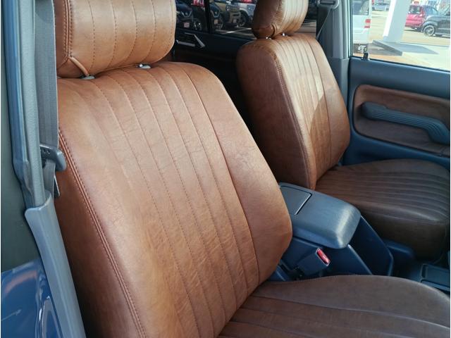 ランドクルーザープラド TX パッケージIII☆4WD☆禁煙☆修復歴無☆ ☆ムーンルーフ動作確認済☆ヴィンテージレザー調シートカバー☆ETC☆ルーフレール☆社外グリル&ヘッドライト☆DEANクロスカントリー&BFグッドリッチホワイトレター☆(22枚目)