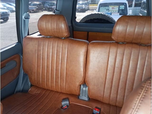 ランドクルーザープラド TX パッケージIII☆4WD☆禁煙☆修復歴無☆ ☆ムーンルーフ動作確認済☆ヴィンテージレザー調シートカバー☆ETC☆ルーフレール☆社外グリル&ヘッドライト☆DEANクロスカントリー&BFグッドリッチホワイトレター☆(38枚目)