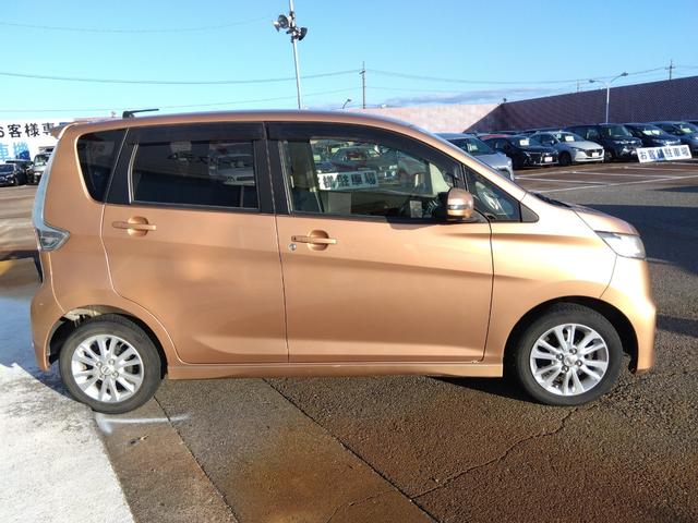 デイズ ハイウェイスターX Vセレクション+セーフティ2☆禁煙☆ナビ ☆純正SDナビ☆フルセグTV☆Bluetooth☆アラウンドビューモニター☆エマージェンシーブレーキ☆横滑り防止☆インテリキー☆プッシュスタート☆バイキセノンヘッドライト☆革巻きステアリング☆(77枚目)