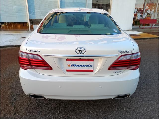 クラウン ロイヤルサルーンi-Four Uパッケージ☆4WD☆ ☆サンルーフ☆メーカーナビ☆フルセグTV☆Bluetooth☆バックカメラ☆本革シート☆パワーシート☆シートベンチレーション☆シートヒーター☆スマートキー2個☆プッシュスタート☆ドラレコ☆ETC☆(14枚目)