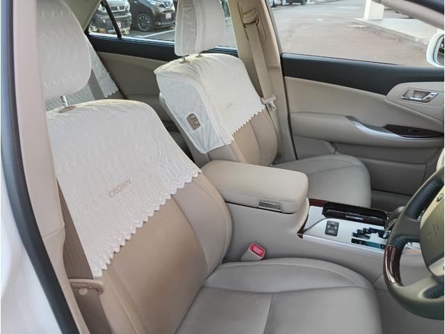 クラウン ロイヤルサルーンi-Four Uパッケージ☆4WD☆ ☆サンルーフ☆メーカーナビ☆フルセグTV☆Bluetooth☆バックカメラ☆本革シート☆パワーシート☆シートベンチレーション☆シートヒーター☆スマートキー2個☆プッシュスタート☆ドラレコ☆ETC☆(23枚目)
