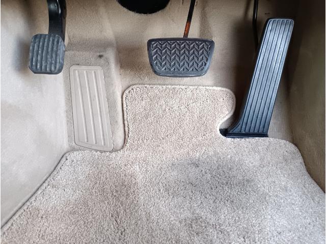 クラウン ロイヤルサルーンi-Four Uパッケージ☆4WD☆ ☆サンルーフ☆メーカーナビ☆フルセグTV☆Bluetooth☆バックカメラ☆本革シート☆パワーシート☆シートベンチレーション☆シートヒーター☆スマートキー2個☆プッシュスタート☆ドラレコ☆ETC☆(44枚目)