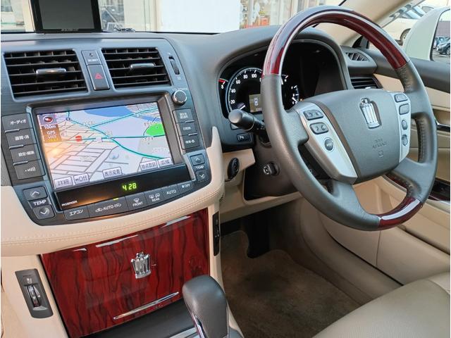 クラウン ロイヤルサルーンi-Four Uパッケージ☆4WD☆ ☆サンルーフ☆メーカーナビ☆フルセグTV☆Bluetooth☆バックカメラ☆本革シート☆パワーシート☆シートベンチレーション☆シートヒーター☆スマートキー2個☆プッシュスタート☆ドラレコ☆ETC☆(59枚目)