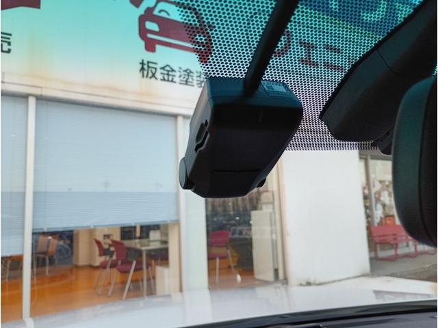 クラウン ロイヤルサルーンi-Four Uパッケージ☆4WD☆ ☆サンルーフ☆メーカーナビ☆フルセグTV☆Bluetooth☆バックカメラ☆本革シート☆パワーシート☆シートベンチレーション☆シートヒーター☆スマートキー2個☆プッシュスタート☆ドラレコ☆ETC☆(61枚目)